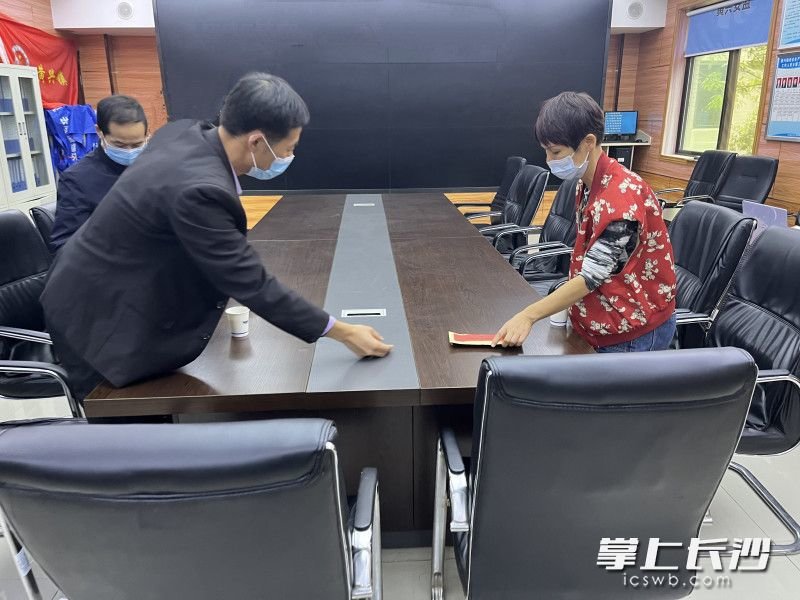 罚款后为什么要捐款?背后的故事令人动容。